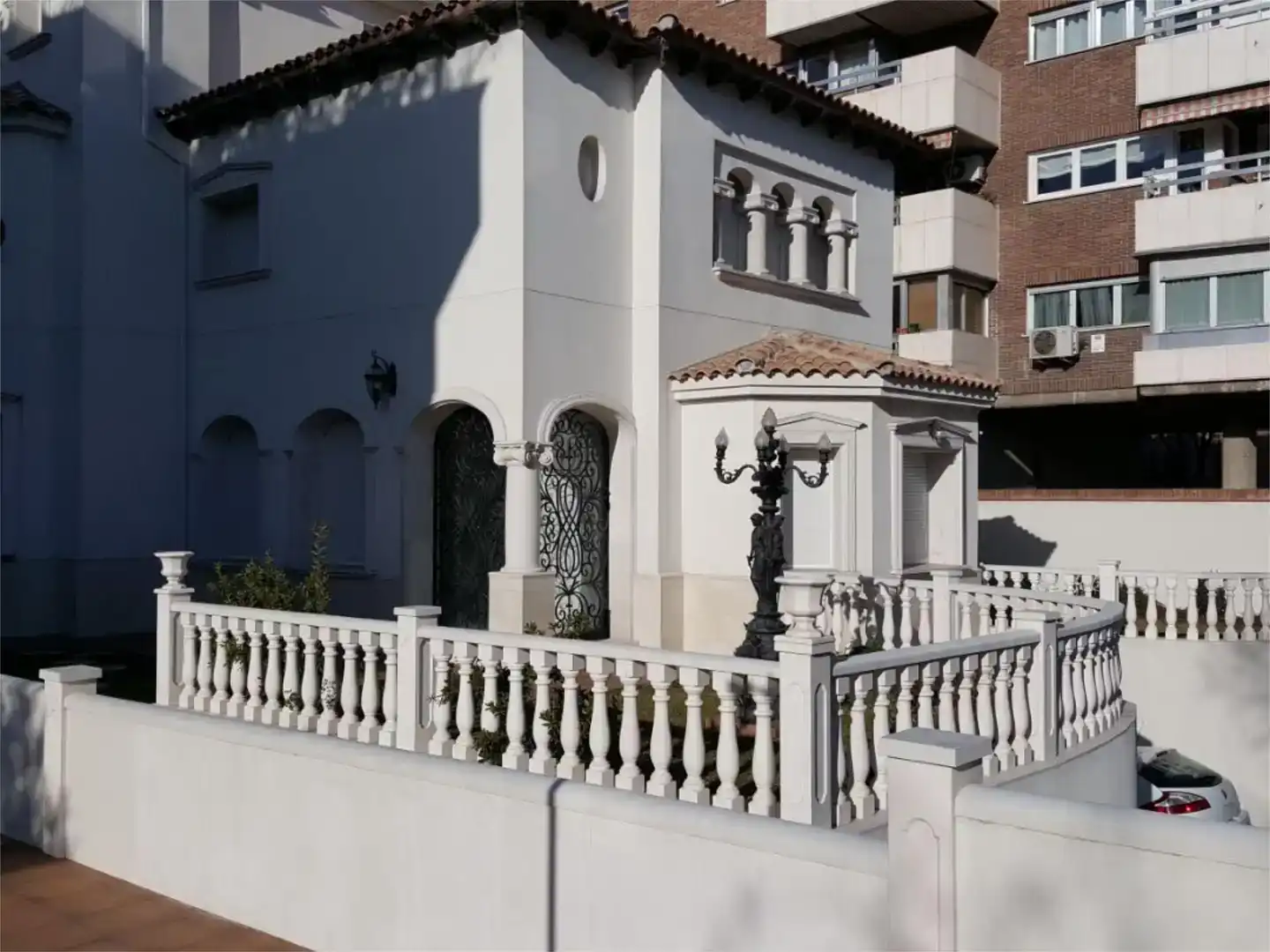 Vista exterior de Casa o chalet en venta en Madrid con Aire acondicionado, Jardín privado y Parquet