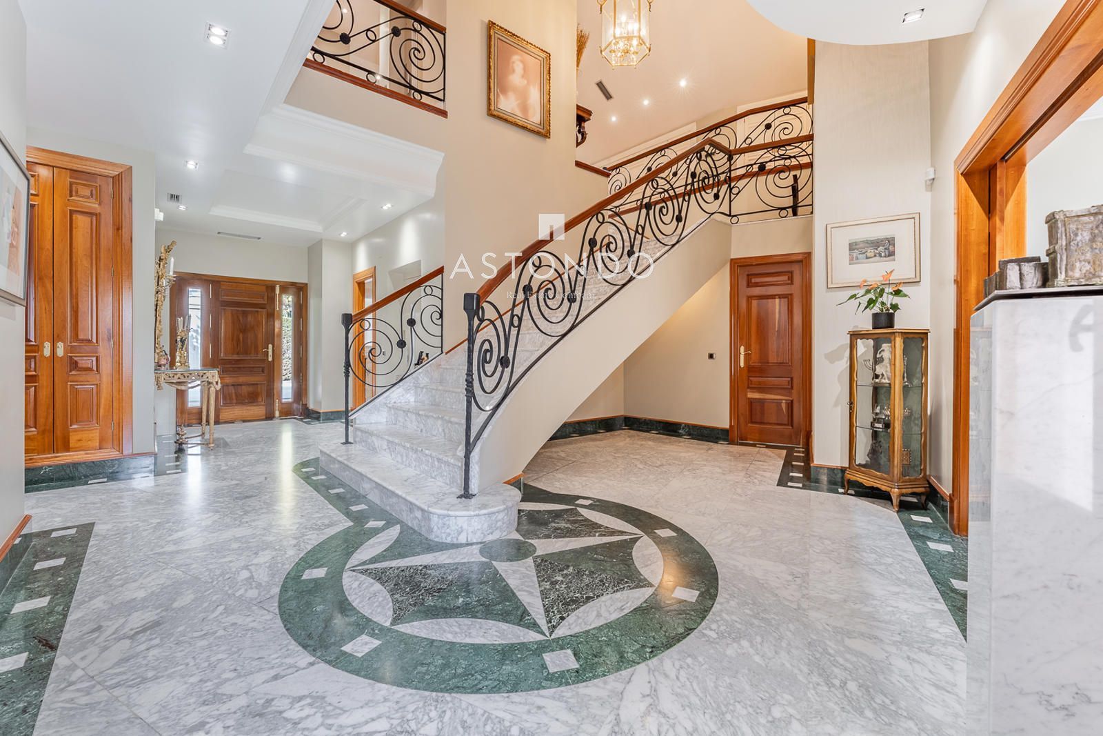 House or chalet for sale in  Madrid Capital  with Air Conditioner, Heating and Parquet flooring