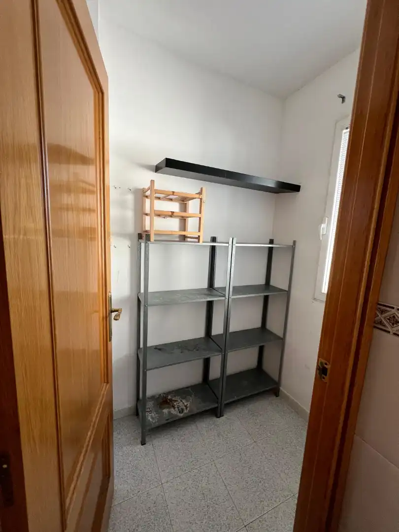 Wohnung zur Miete in Zaragoza mit Heizung, Ofen und Waschmaschine
