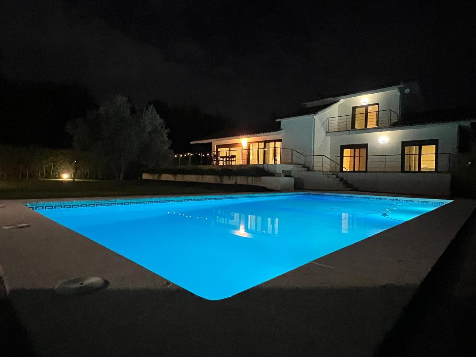 Piscina de Casa o chalet en venta en  Albacete Capital con Calefacción, Jardín privado y Trastero