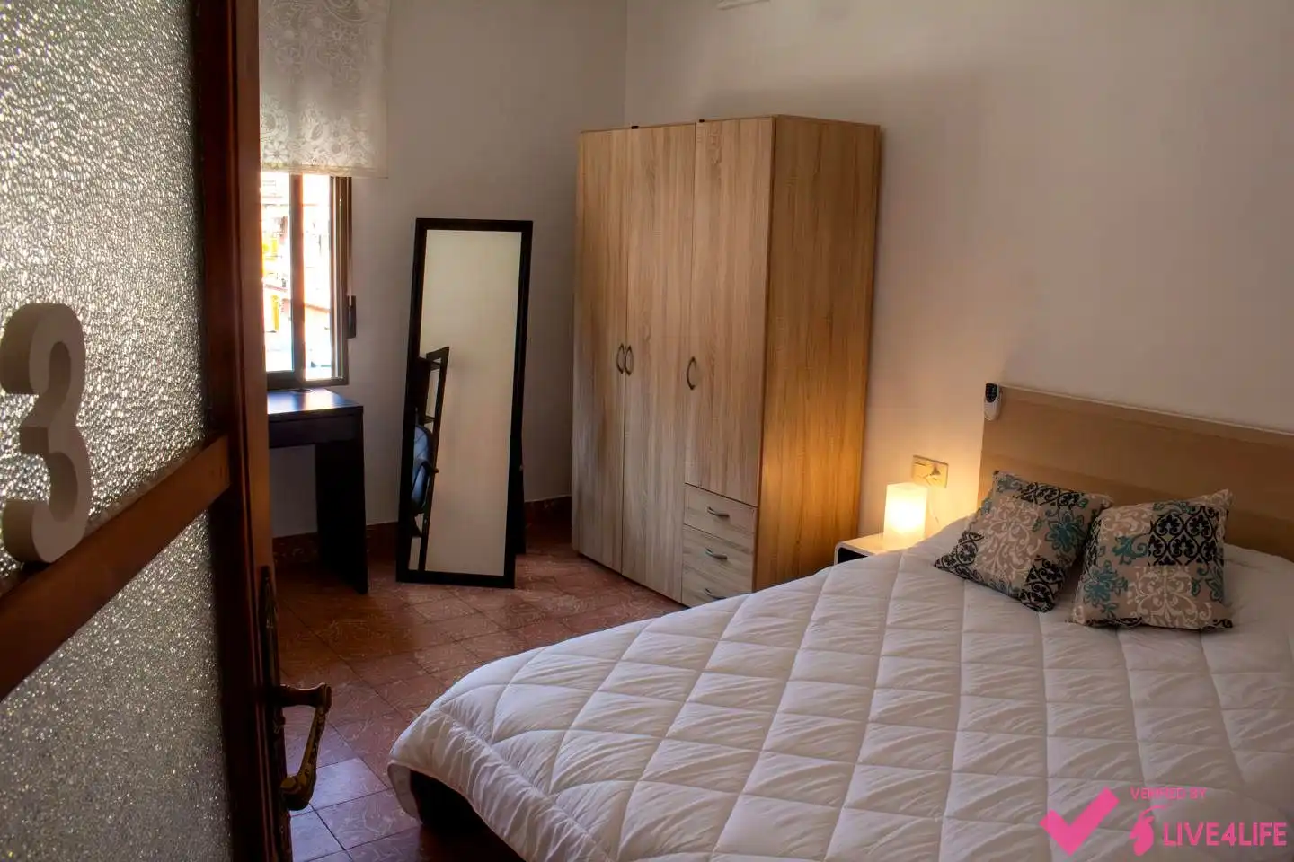 Schlafzimmer von Wohnung zur untervermieten in Valencia mit Möbliert