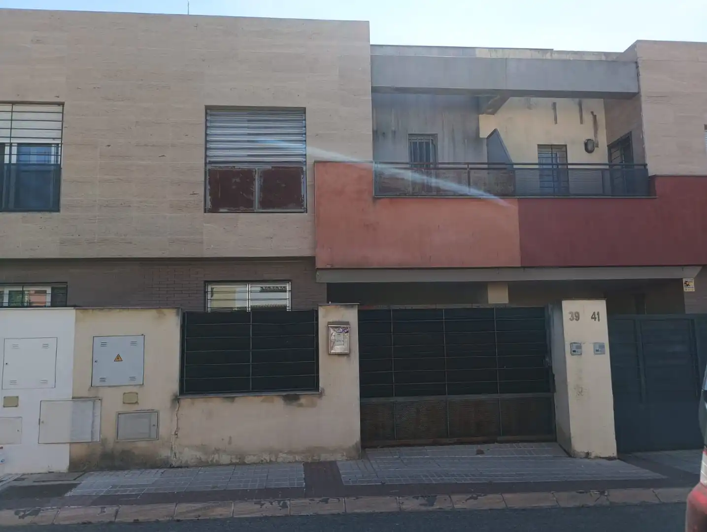 Vista exterior de Casa adosada en venta en Bollullos de la Mitación con Trastero