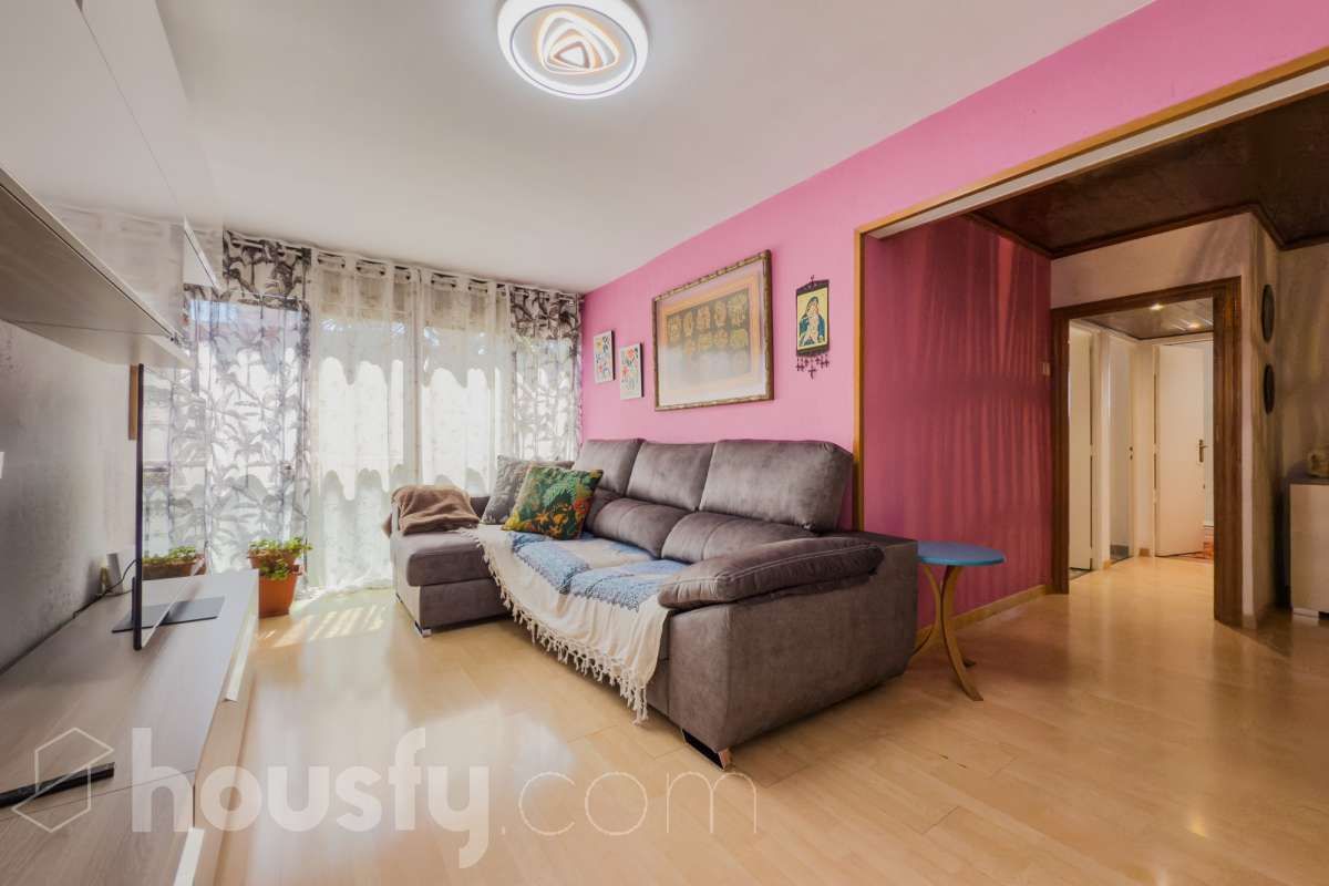 Flat for sale in Carrer de Lluís Domènech i Montaner, El Pedró