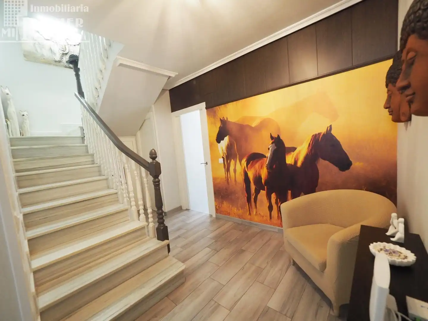 Casa adosada en venta en Tomelloso con Aire acondicionado, Calefacción y Amueblado