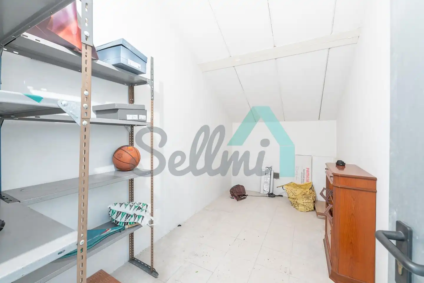 Piso en venta en Oviedo  con Calefacción, Parquet y Trastero