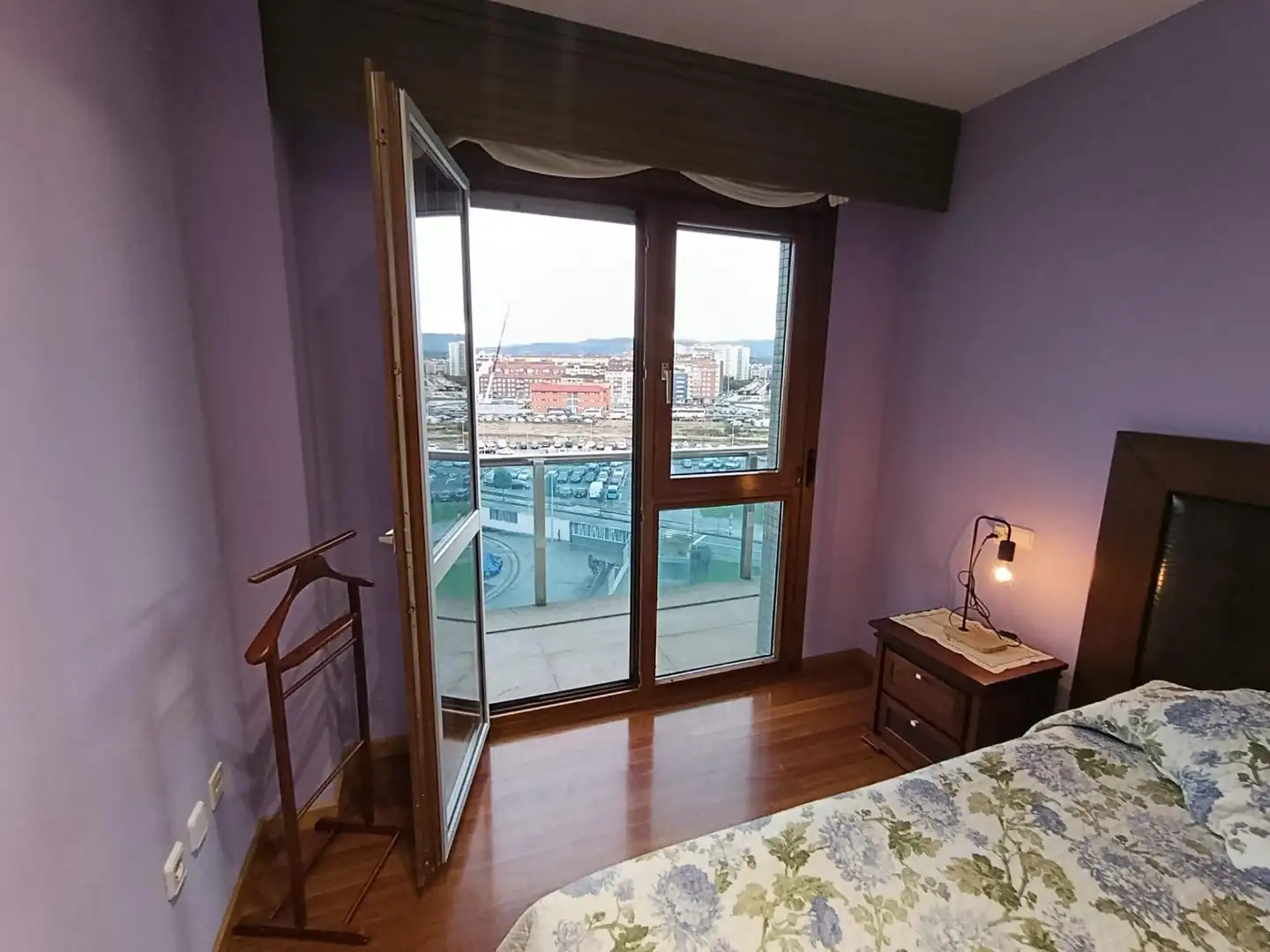 Dormitori de Pis en venda en Gijón  amb Terrassa, Traster i Moblat