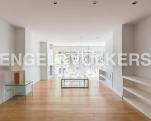 Living room of Apartment to rent in  Madrid Capital  with Air Conditioner, Heating and Parquet flooring