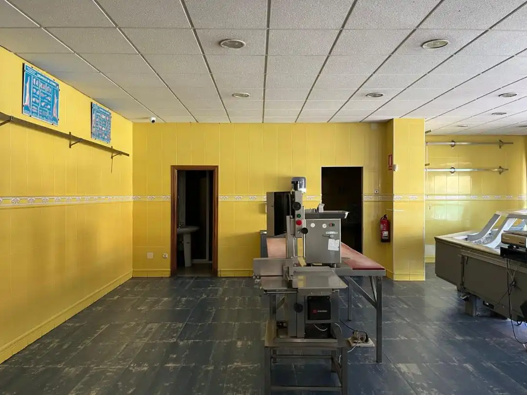 Business premises for sale in San Andrés del Rabanedo pueblo, imagen 3