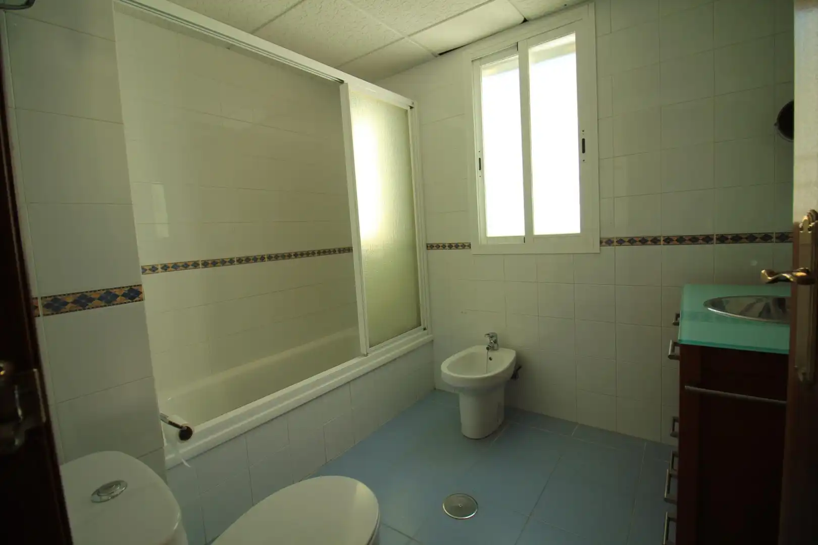Baño de Ático de alquiler en Badajoz con Aire acondicionado, Calefacción y Trastero