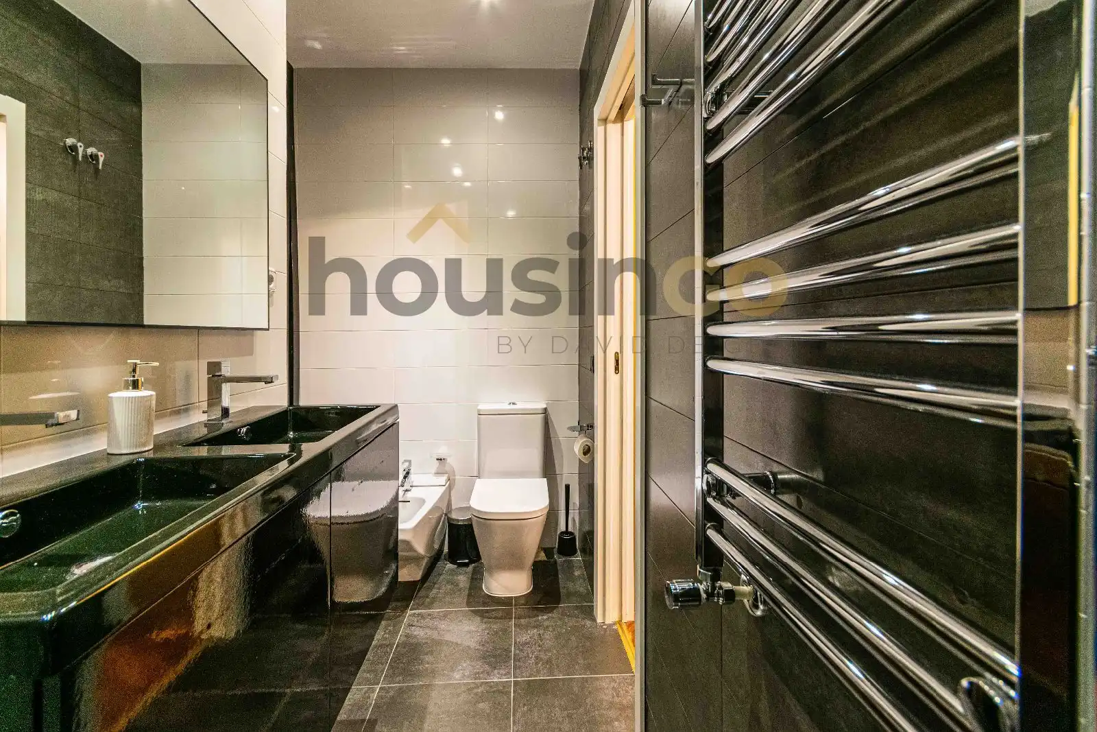 Bathroom of Flat for rent in Madrid  with Heating and Furnished