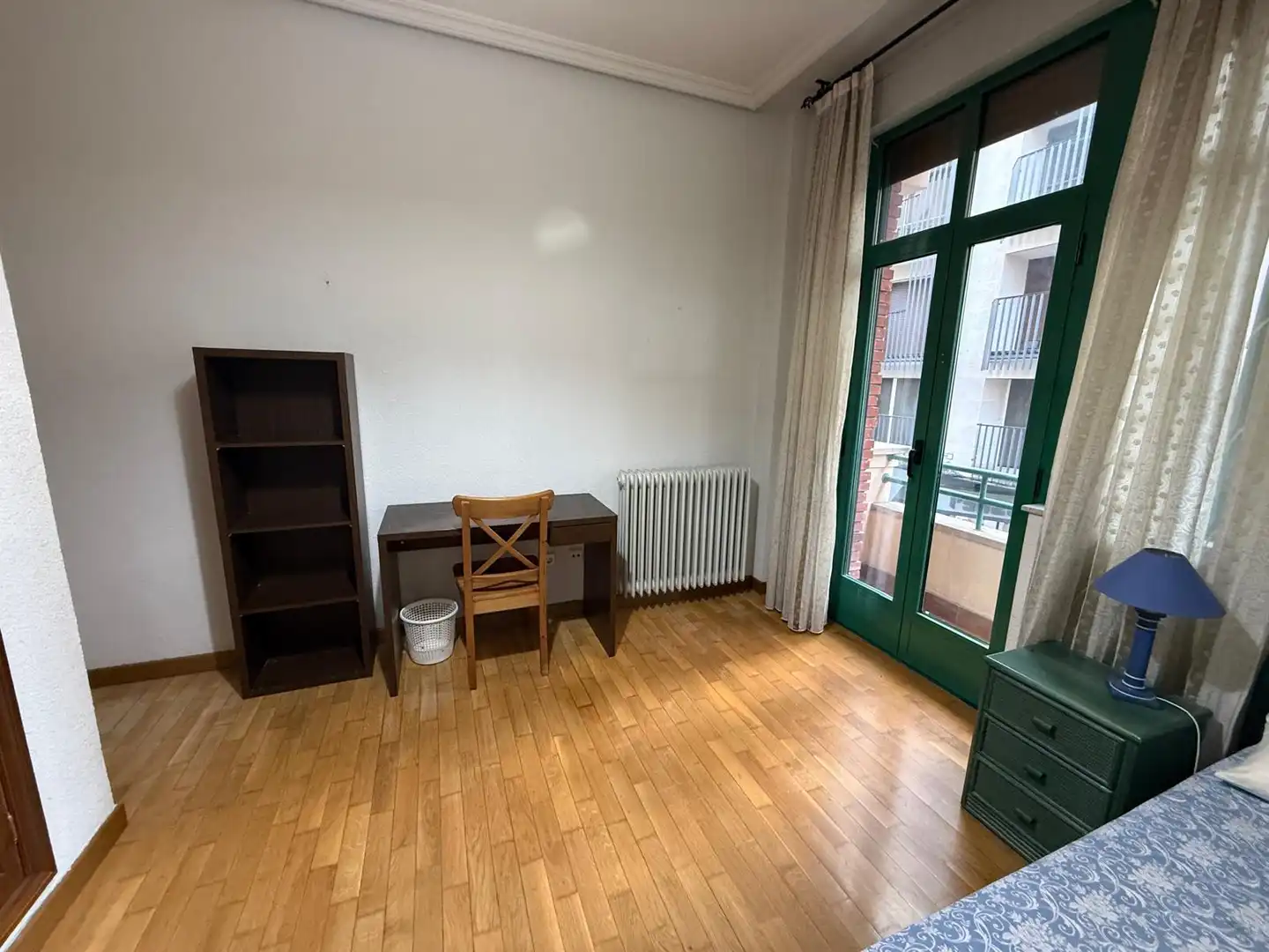 Dormitori de Pis de lloguer en Salamanca amb Calefacció, Parquet i Moblat