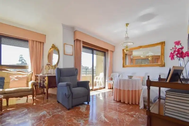 Piso con terraza en venta en Centro, imagen 3