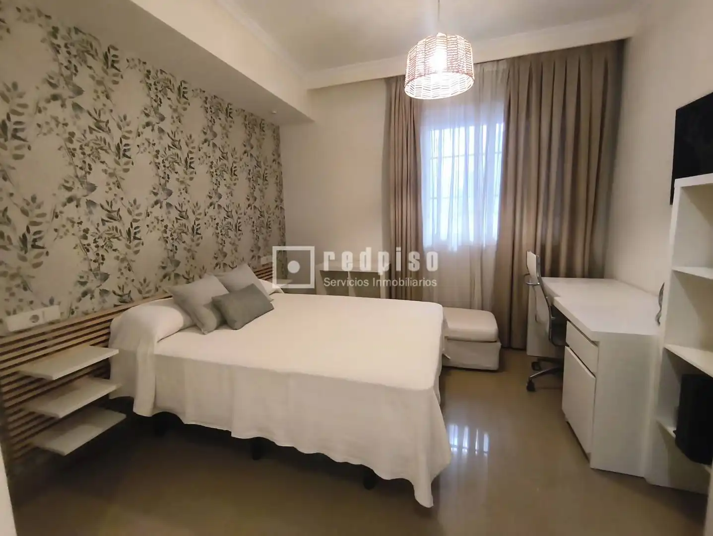 Habitación de Piso de alquiler en Sevilla con Aire acondicionado, Terraza y Amueblado