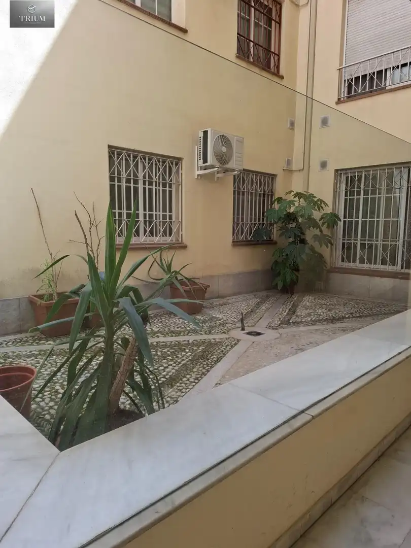 Flat for rent in Granada  with Heating and Furnished