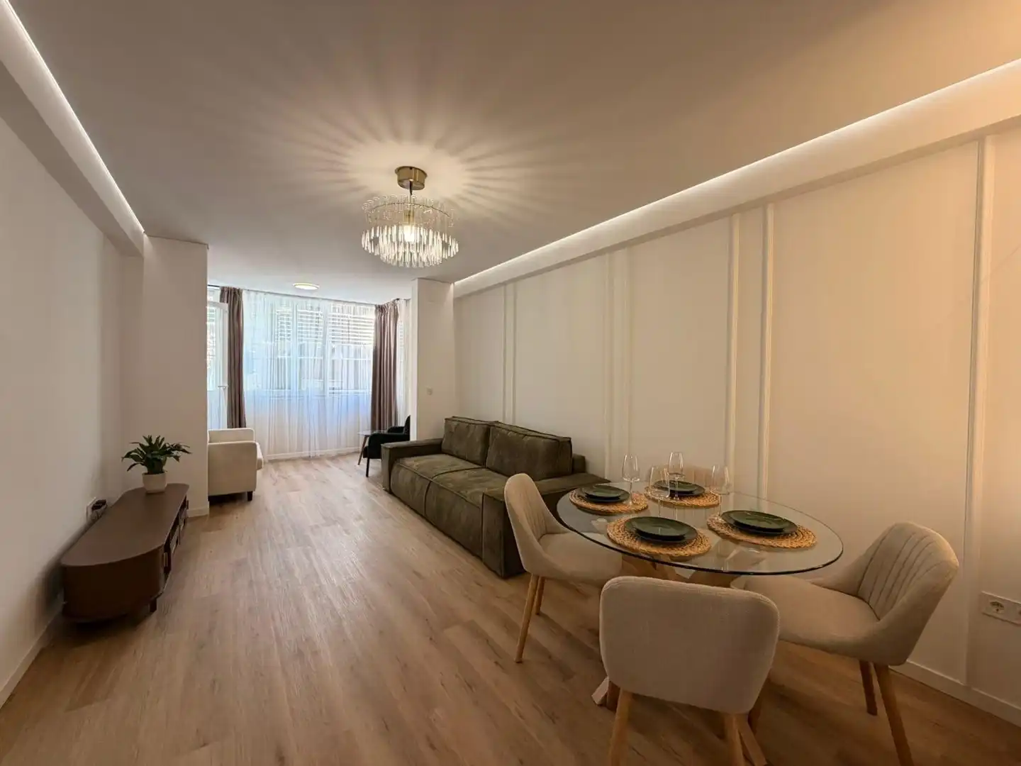 Apartamento con ascensor en venta en Zona Carrefour - Urbanizaciones