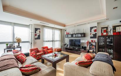 Living room of Flat for sale in  Madrid Capital  with Terrace