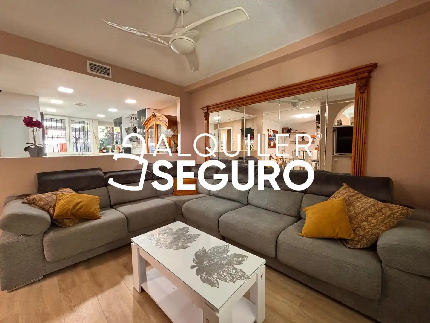 Sala d'estar de Casa o xalet de lloguer en Rivas-Vaciamadrid amb Aire condicionat, Calefacció i Terrassa