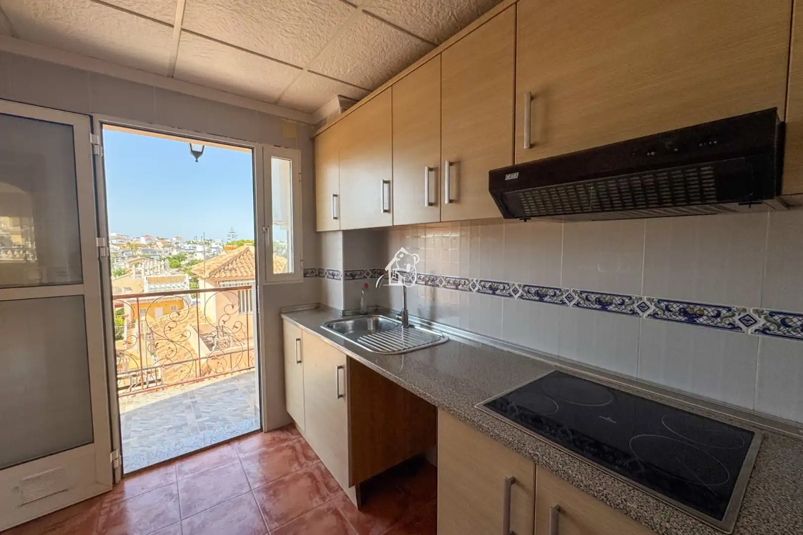 Cocina de Casa o chalet en venta en San Miguel de Salinas con Terraza y Piscina