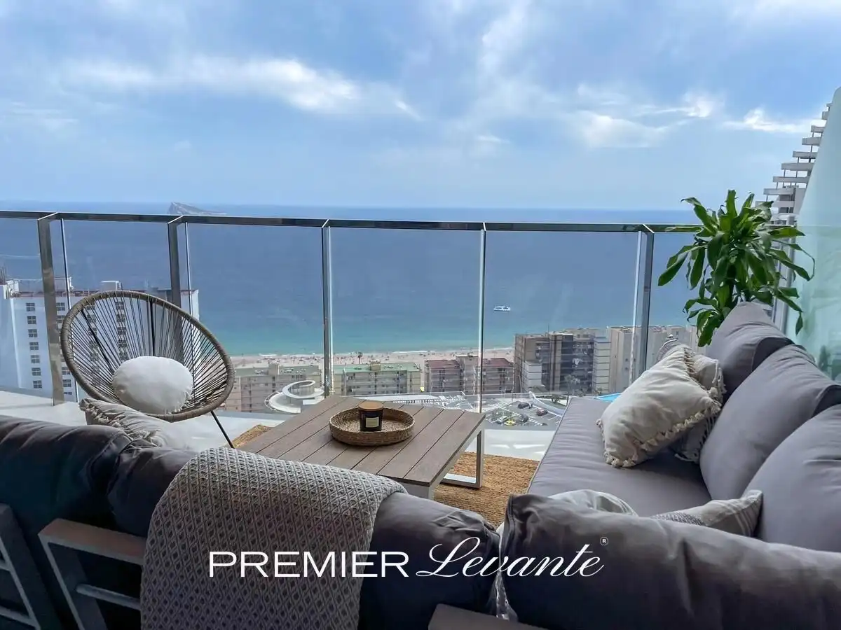 Wohnung mit Pool zum Verkauf in Playa de Poniente