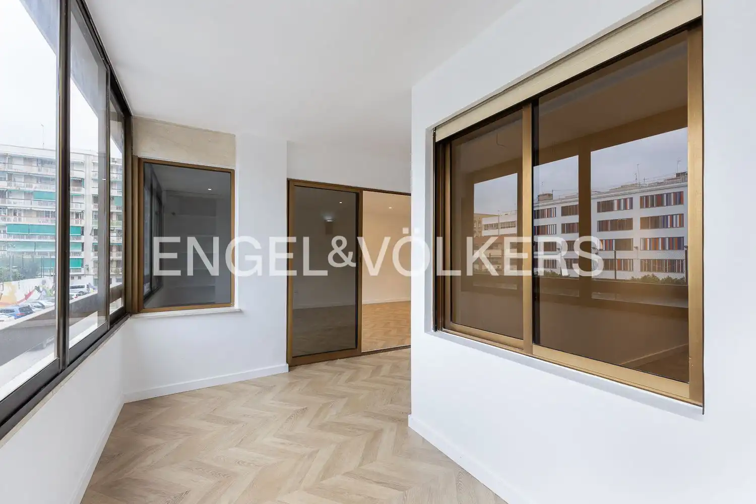Piso en venta en Valencia con Aire acondicionado, Calefacción y Parquet