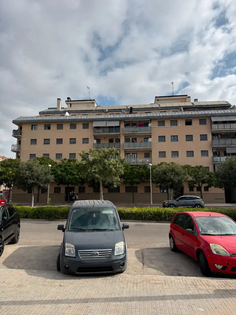 Vista exterior de Piso en venta en Sagunto / Sagunt con Trastero y Balcón