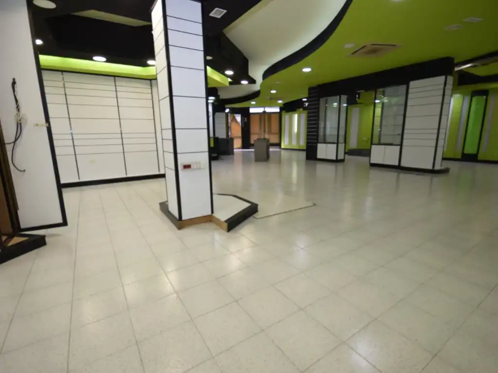 Local comercial en alquiler en Calle Infanta Isabel, imagen 4