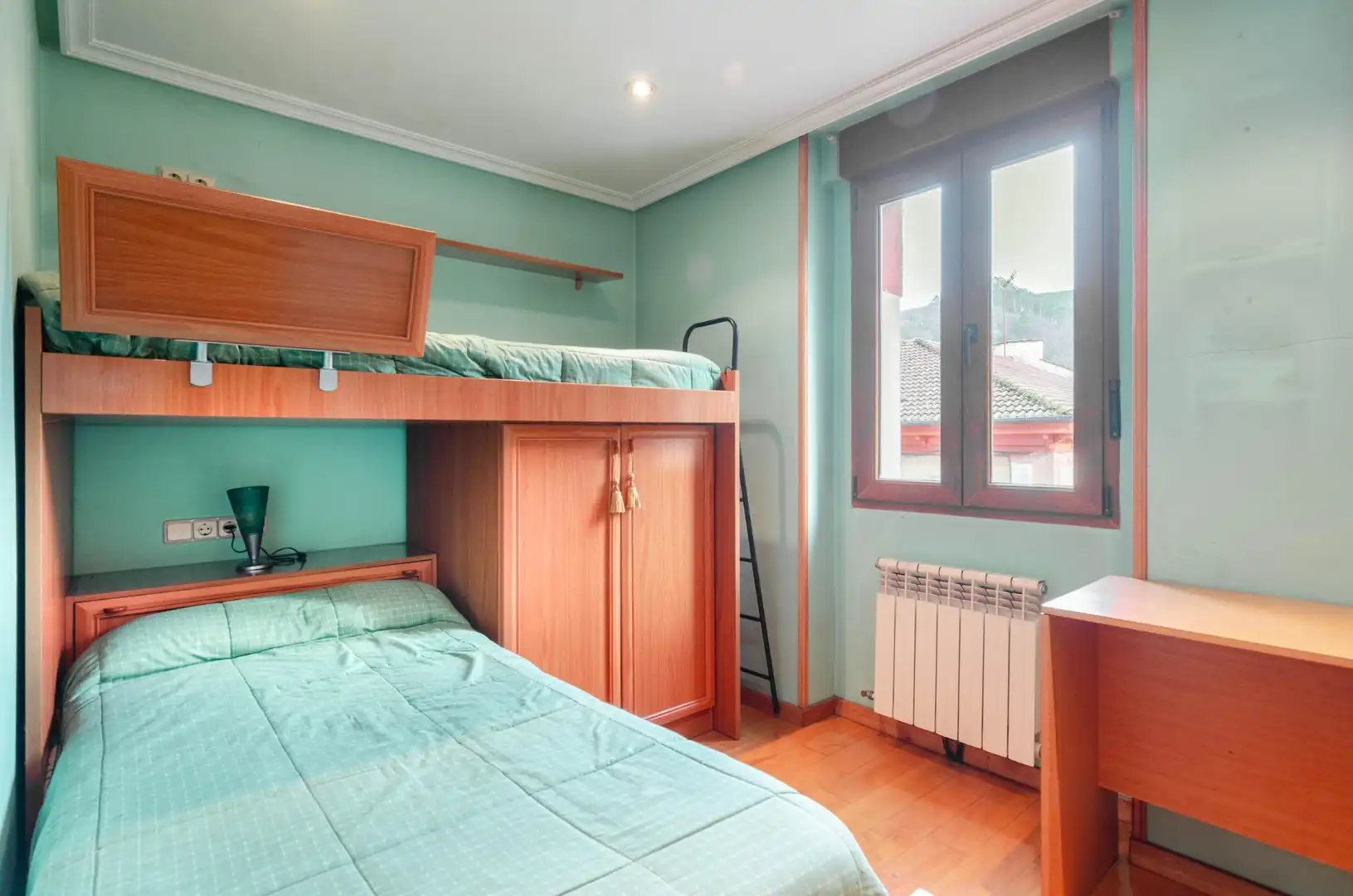 Habitación de Casa o chalet en venta en Oviedo  con Calefacción, Jardín privado y Terraza