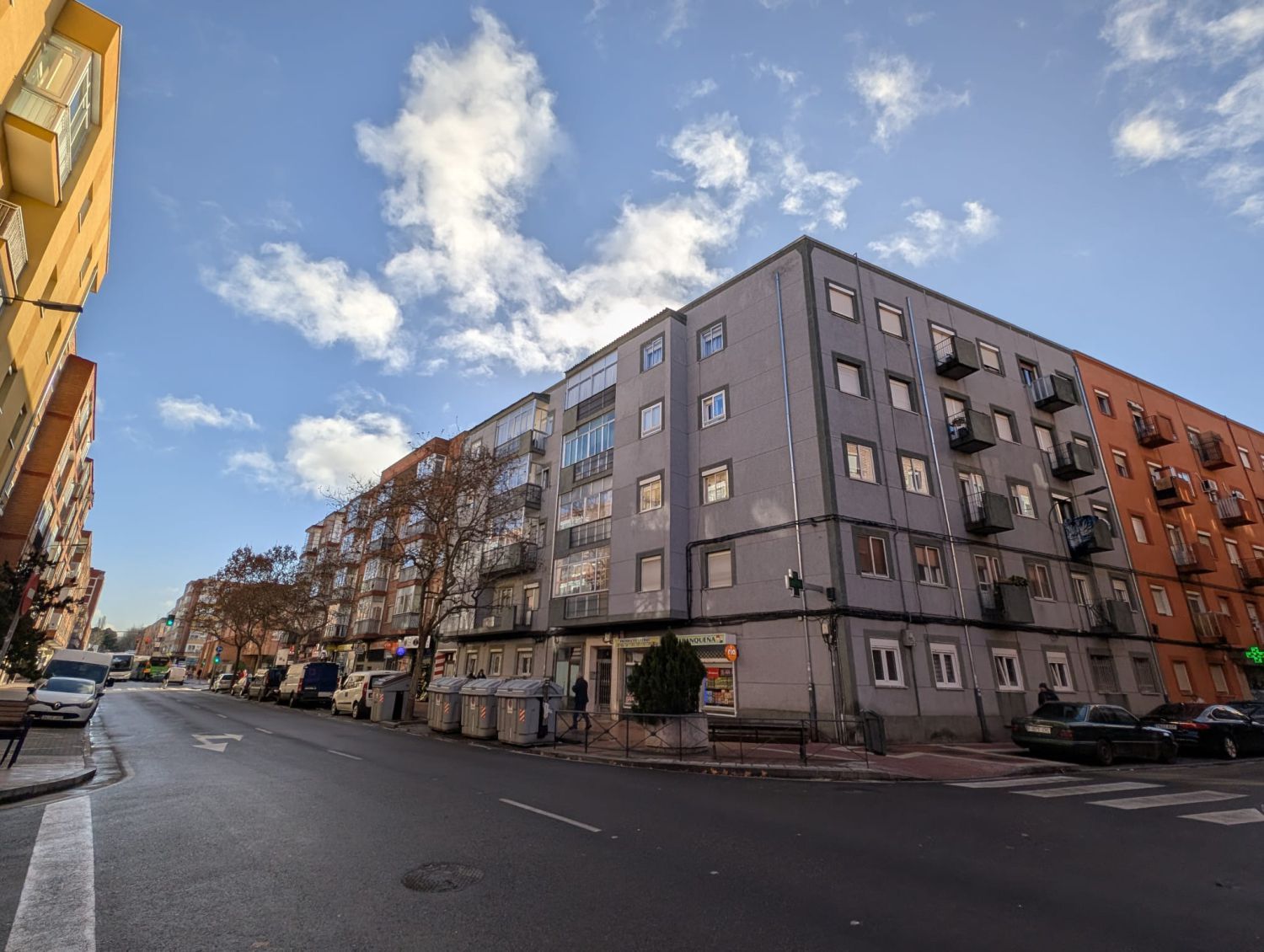 Exterior view of Flat for sale in Valladolid Capital  with Heating and Terrace