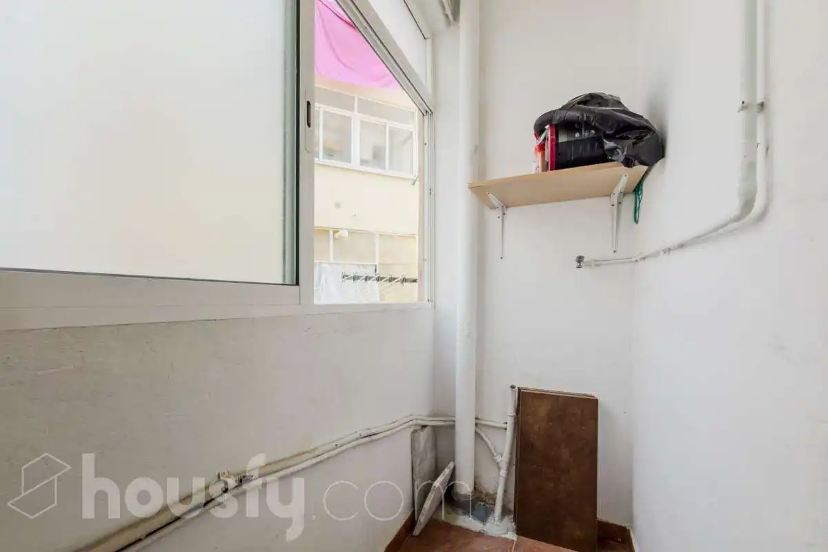 Piso en venta en Barcelona con Aire acondicionado, Calefacción y Balcón