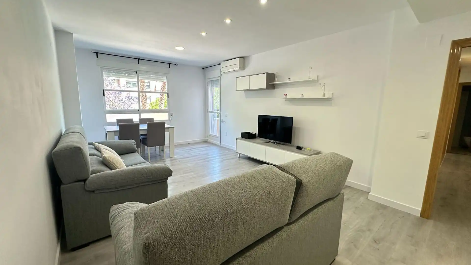 Sala de estar de Piso de alquiler en Murcia con Aire acondicionado y Trastero