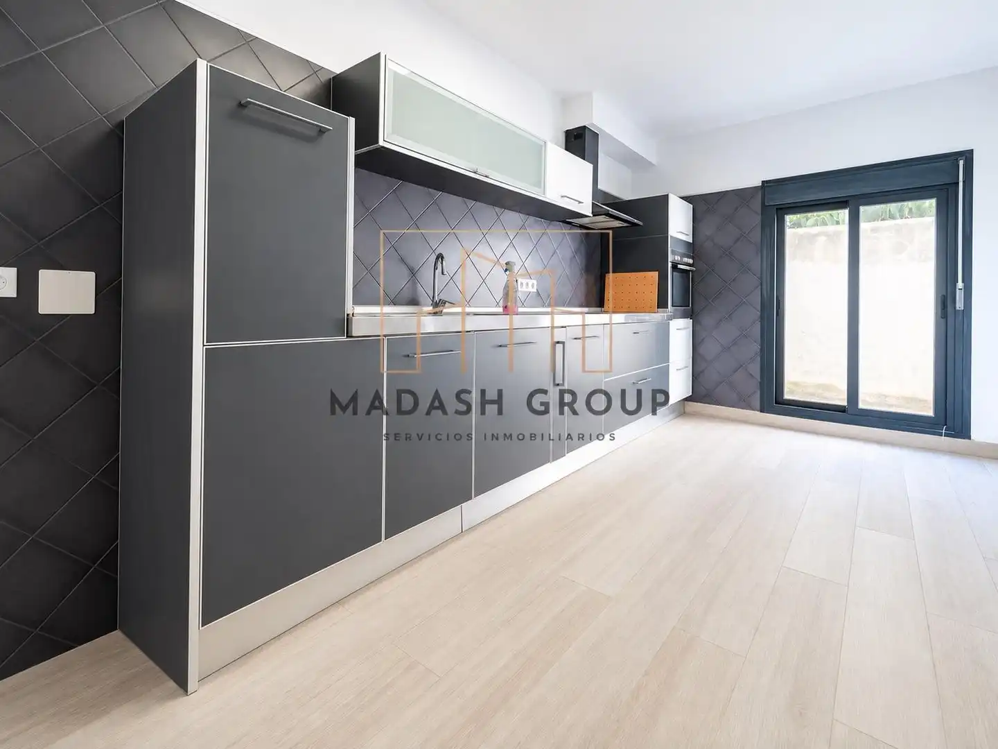 Casa a schiera con terrazza in vendita a Carrer MAS DE BOFARULL, imagen 3