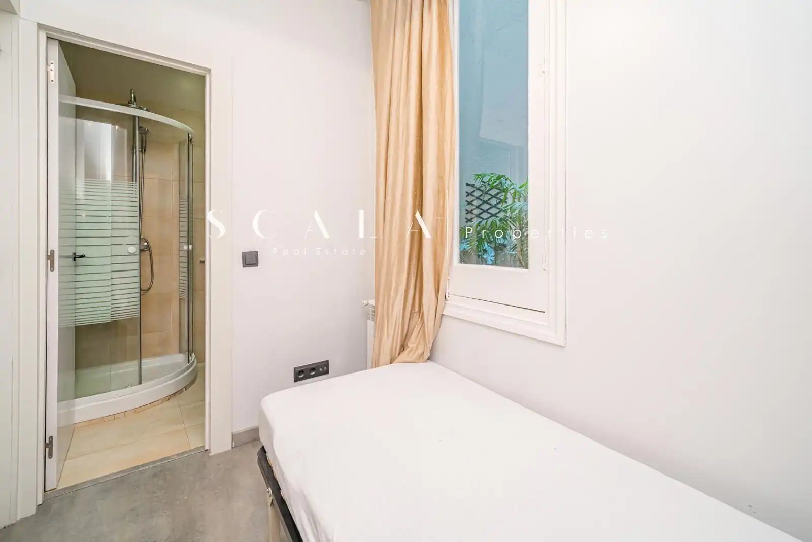 Bedroom of Duplexes for rent in Madrid  with Air Conditioner, Heating and Terrace