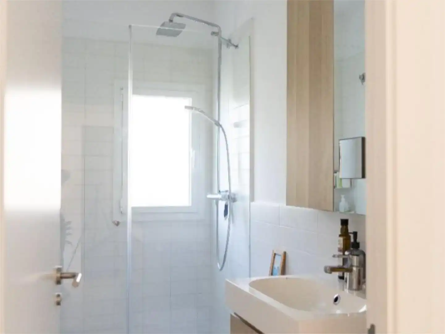 Badezimmer von Haus oder Chalet zum Verkauf in Vilanova i la Geltrú mit Klimaanlage, Schwimmbad und Balkon