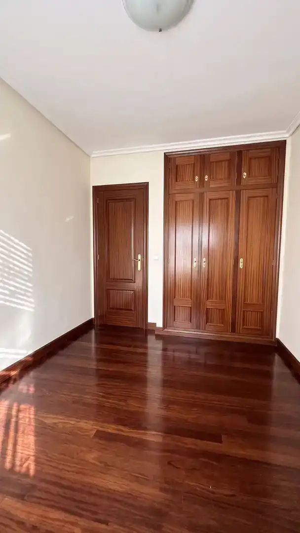 Habitación de Piso en venta en Santander con Balcón