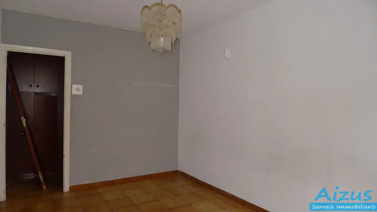 Piso en venta en Carrer de Sant Josep, Can Clos - Pinetons