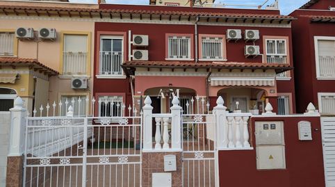 Foto 3 de Casa o xalet de lloguer a Zona Carrefour - Urbanizaciones, Torrevieja