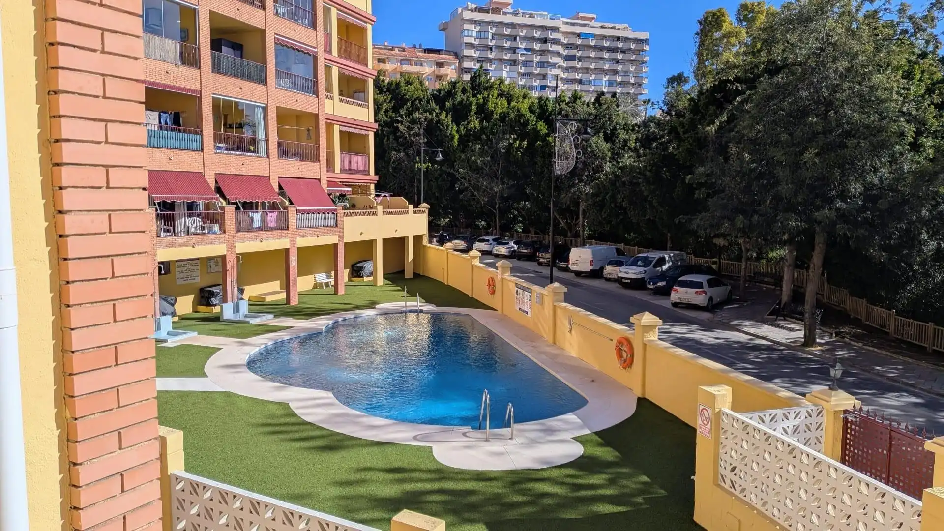 Exterior view of Flat for sale in Fuengirola  with Air Conditioner, Heating and Terrace