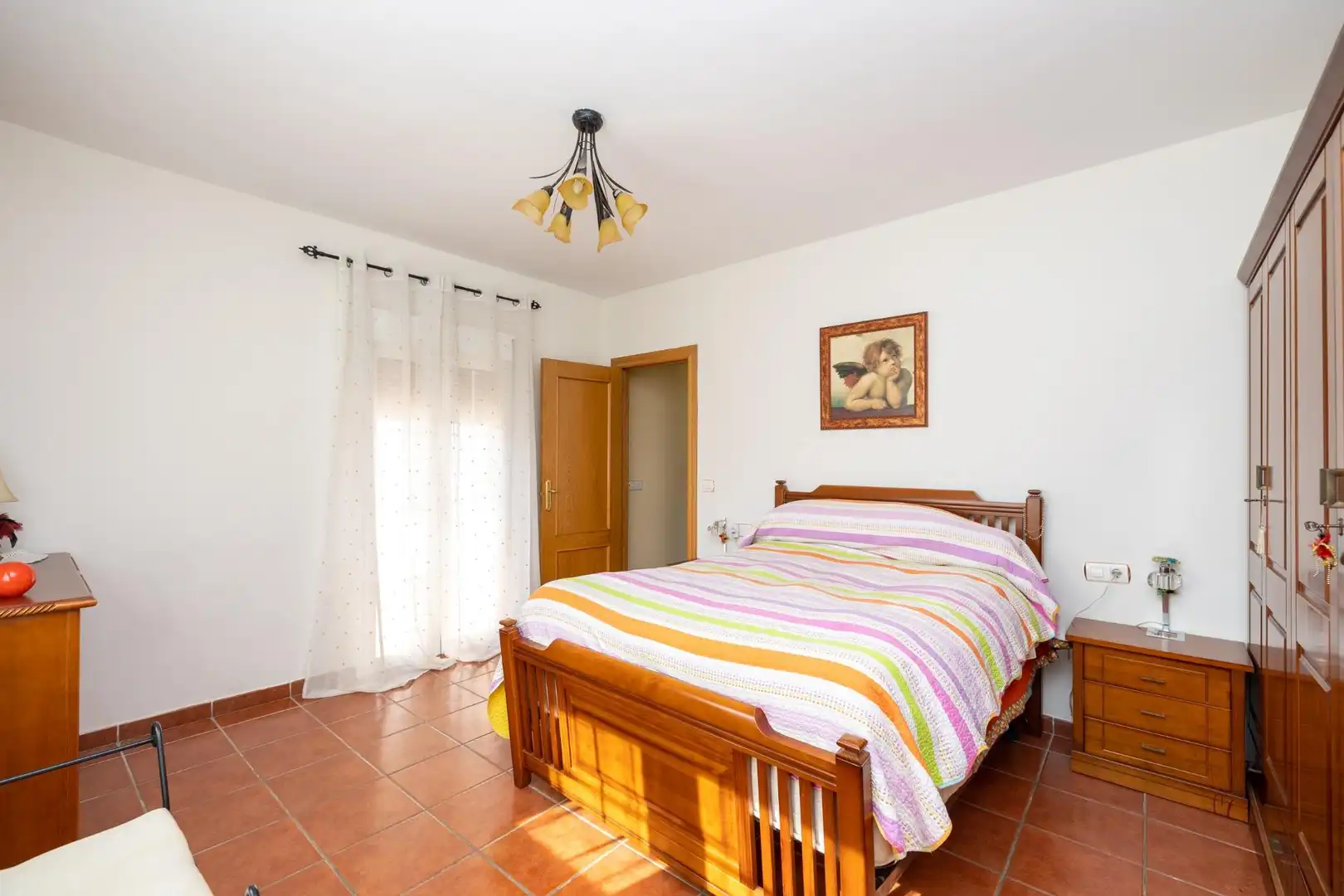 Habitación de Casa o chalet en venta en Ogíjares con Aire acondicionado, Calefacción y Terraza