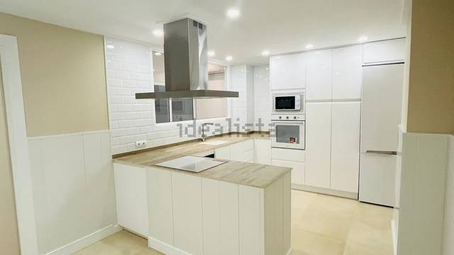 Piso en Venta en Calle Miguel Paredes en Carcaixent