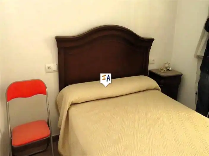 Habitación de Casa adosada en venta en Santiago de Calatrava con Terraza y Trastero