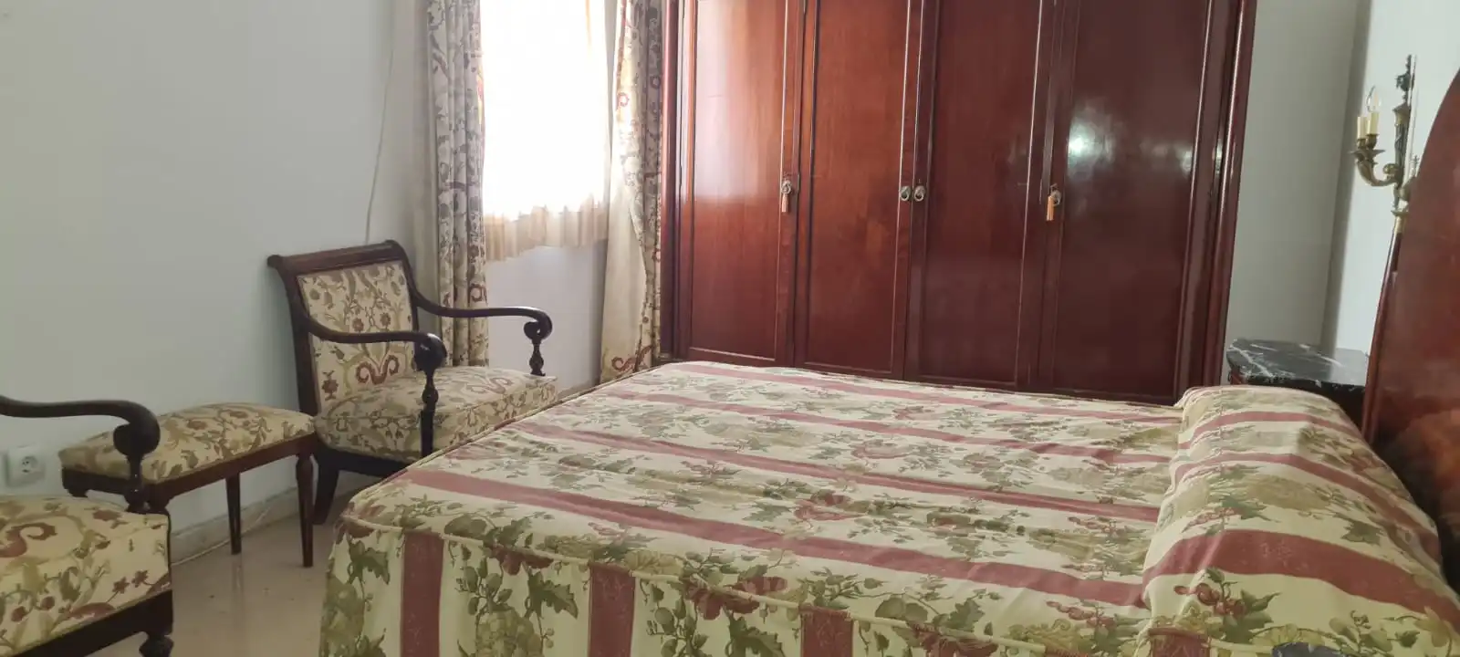 Bedroom of Flat for sale in Sevilla  with Furnished