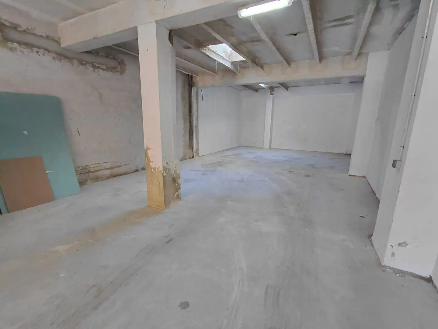 Local comercial en venda a Llevant, imagen 9