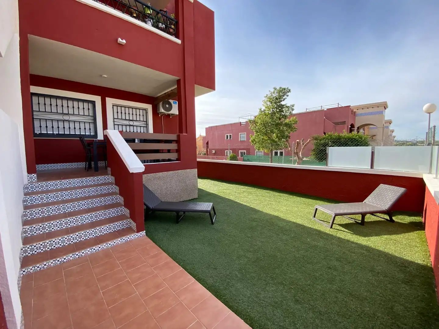Rez-de-chaussée avec piscine à louer à Orihuela Costa