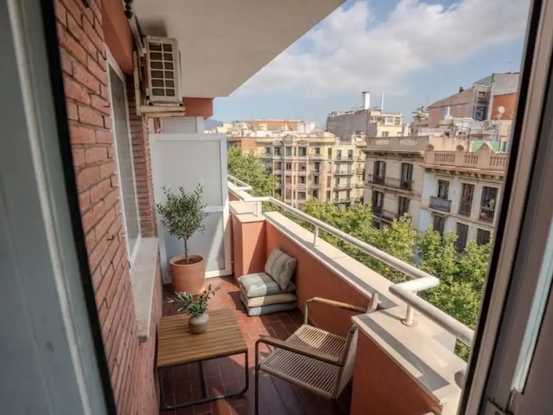 Terrassa de Pis en venda en  Barcelona Capital amb Aire condicionat i Balcó