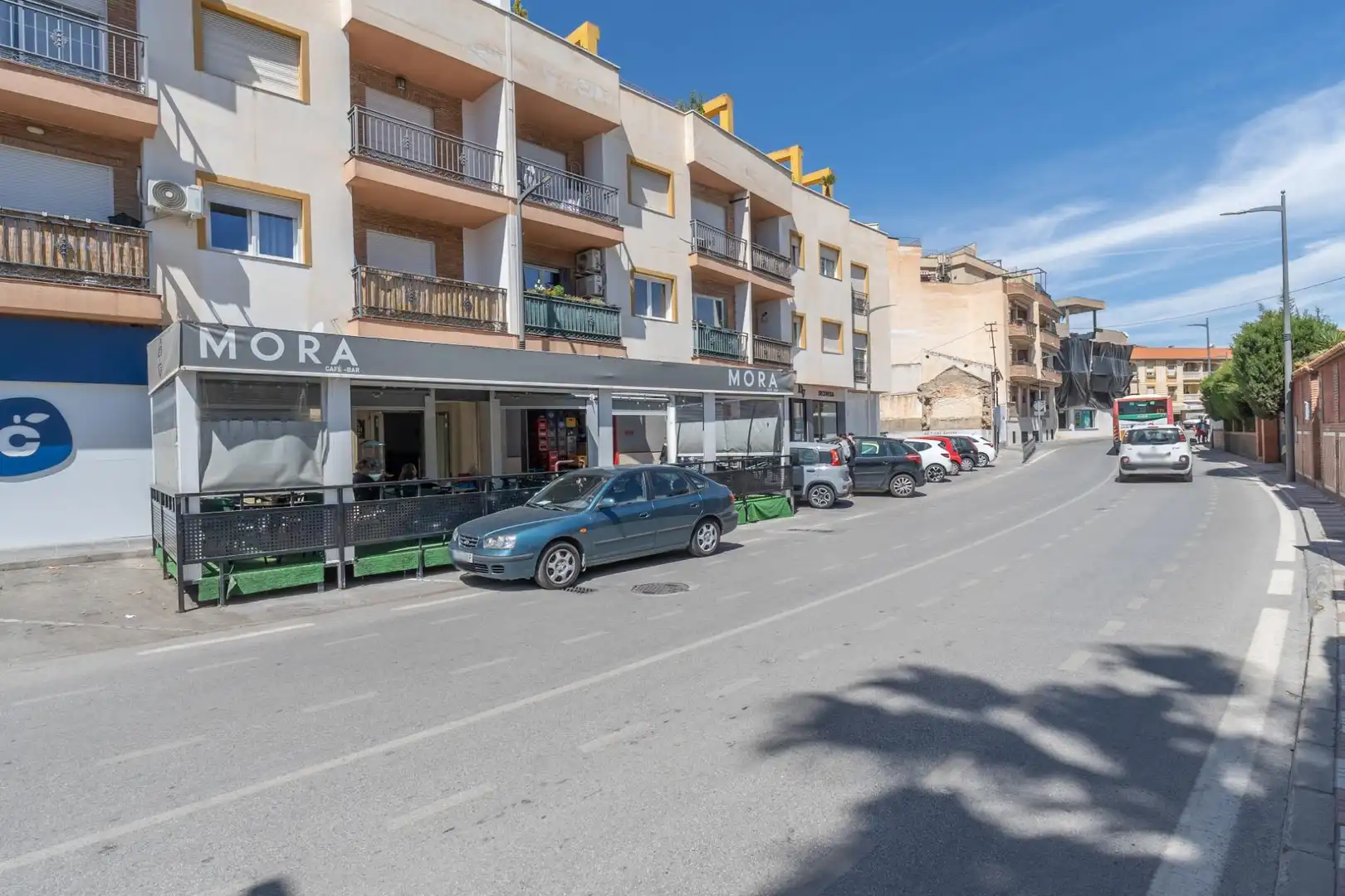 Vista exterior de Piso en venta en Gójar con Terraza, Trastero y Balcón