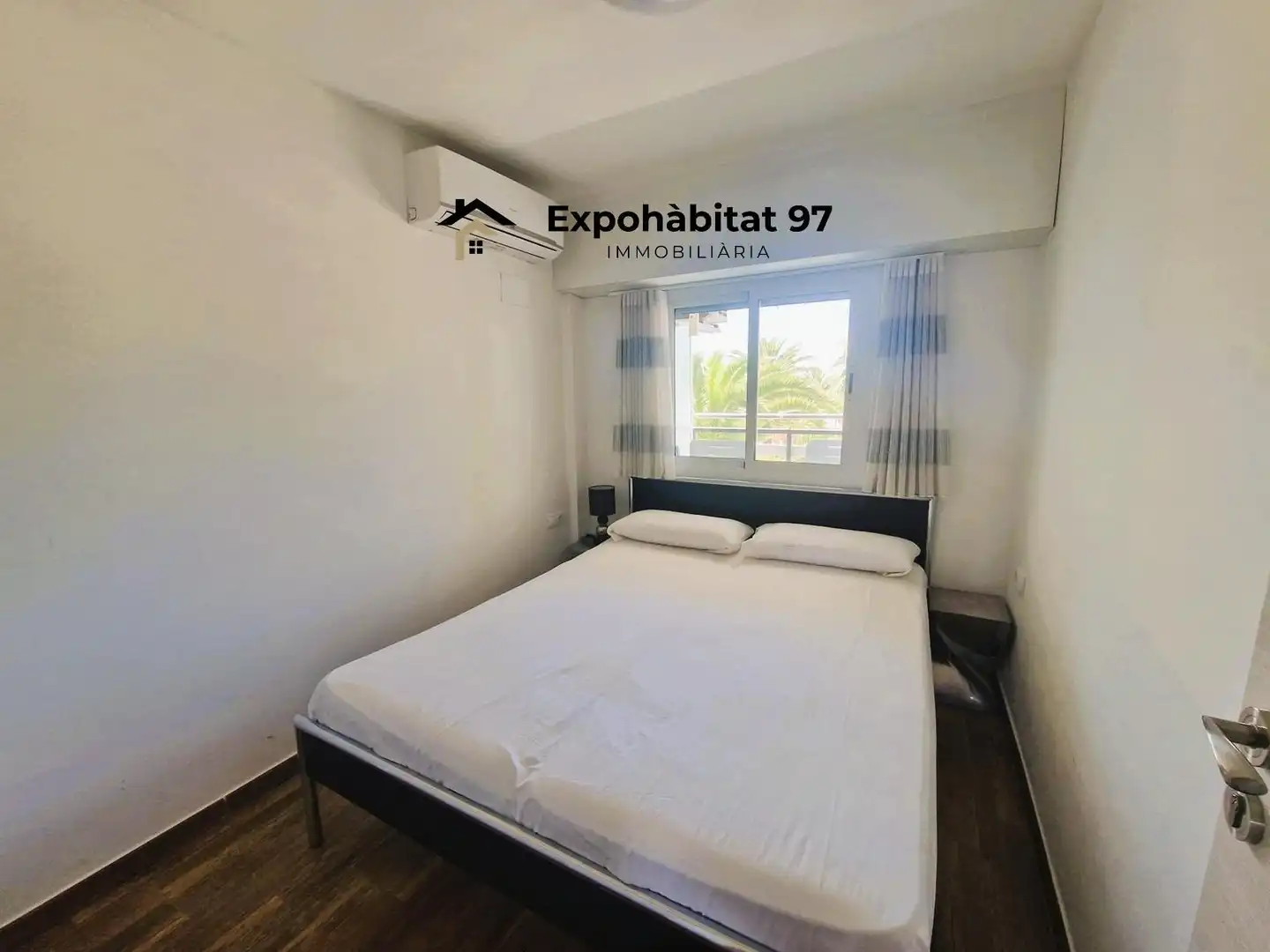 Bedroom of Apartments for sale in Salou  with Air Conditioner, Terrace and Furnished