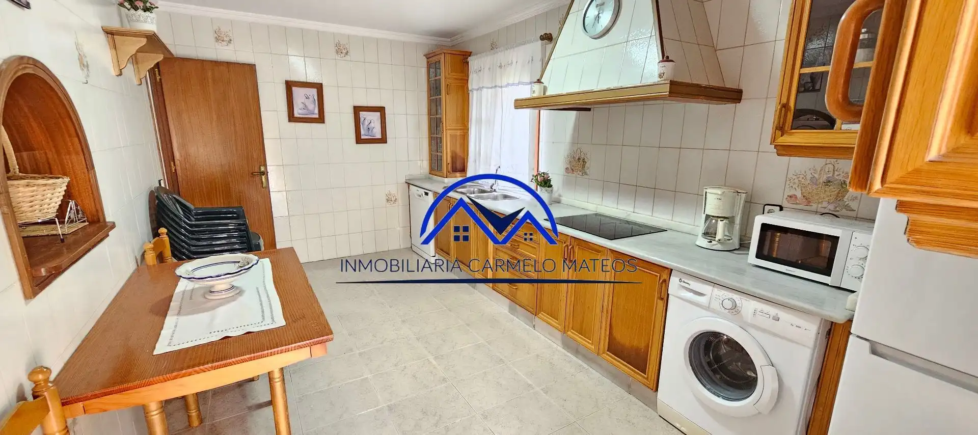 Kitchen of Houses for sale in Sanlúcar de Barrameda  with Air Conditioner, Private garden and Storage room