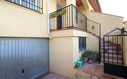 Single-family semi-detached for sale in Vegas del Genil