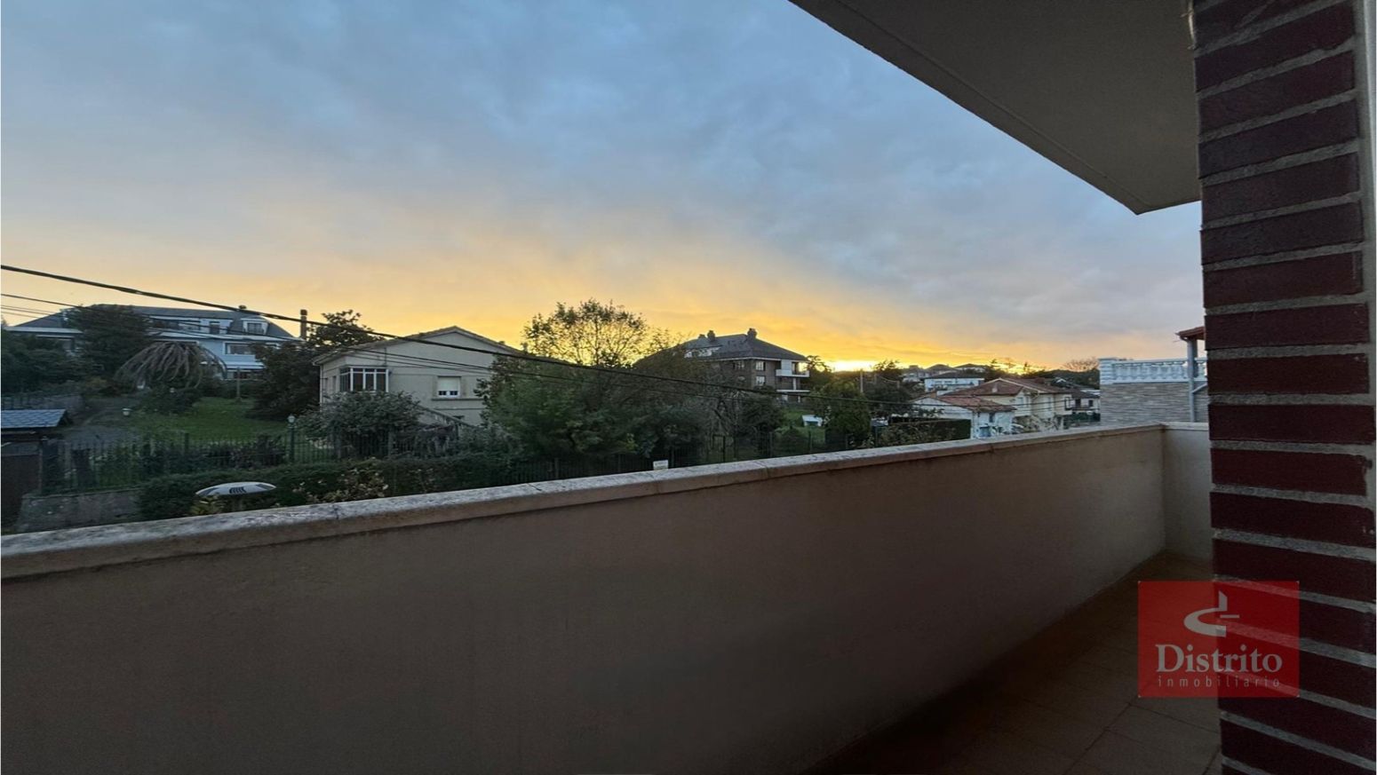 Außenansicht von Wohnung zum verkauf in Marina de Cudeyo mit Heizung, Balkon und Gemeinschaftspool