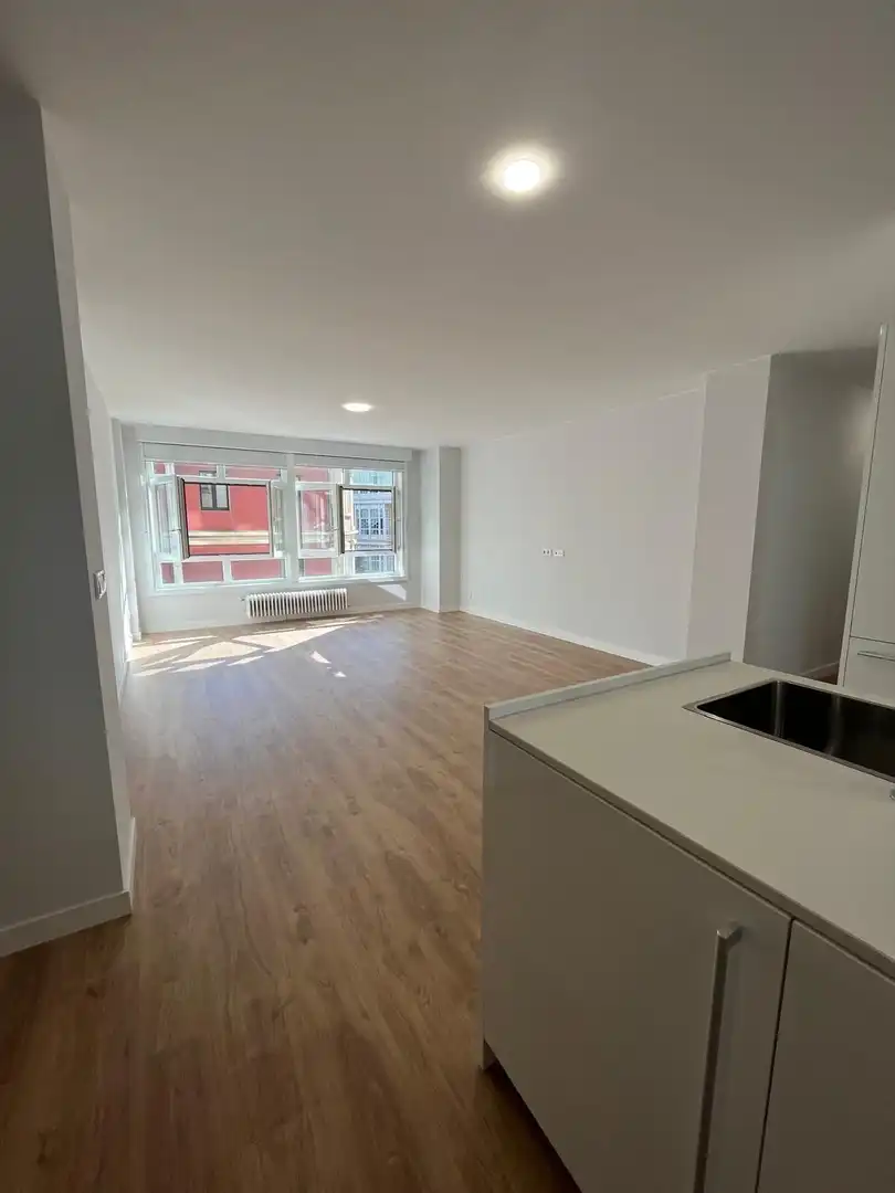 Sala d'estar de Pis en venda en A Coruña Capital  amb Calefacció i Traster